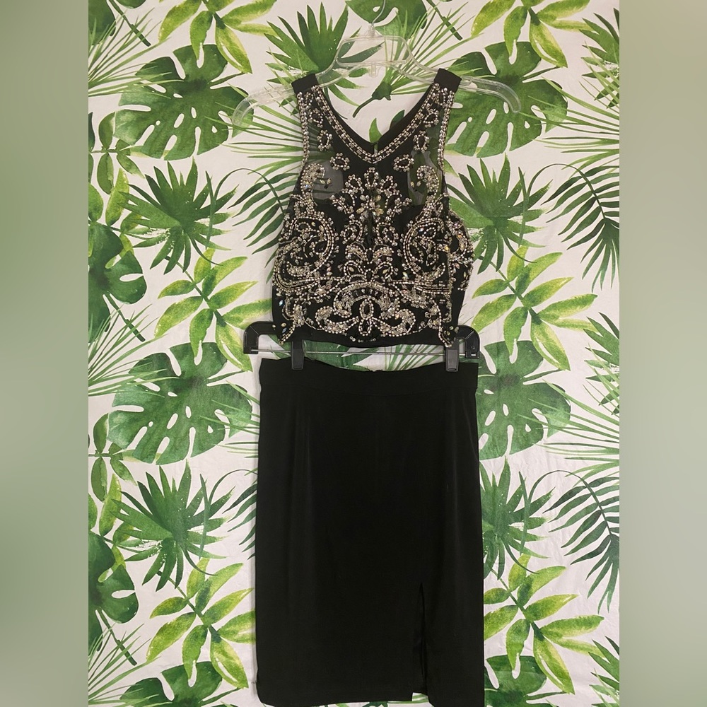 Crystal Doll• Black two piece homecoming dress